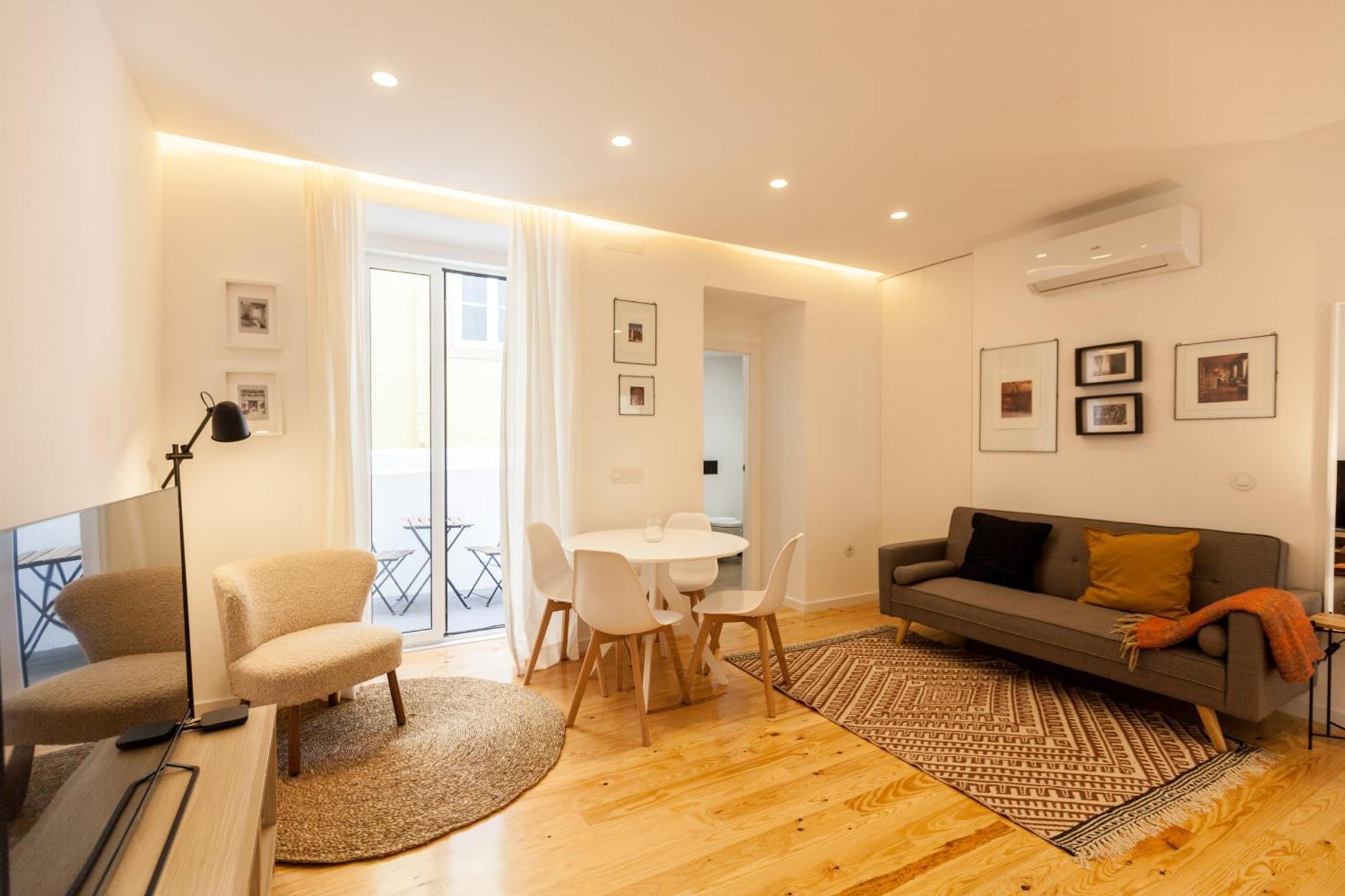 Flh Alcantara Elegant Charm With Balcony * Lisbon